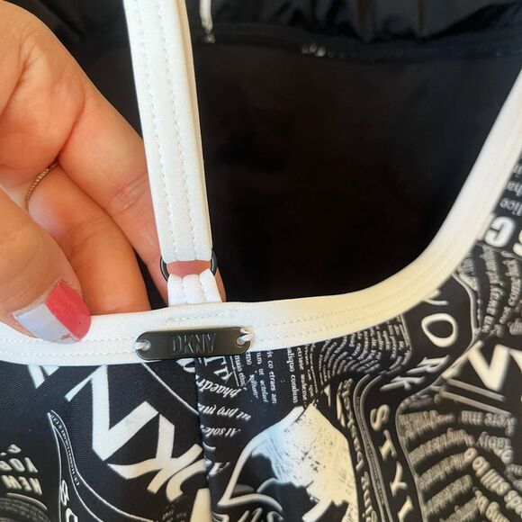 Nwt DKNY BLACK WHITE Graphic Magazine T-Back One-Piece Swimsuit - Picture 7 of 7